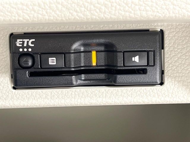 【ETC】高速道路の料金所をストレスなく通過！話題のスポットやサービスエリアに多い「スマートIC」利用時は必須のアイテムです。当店でセットアップを実施、ご納車当日からすぐにご利用いただけます！