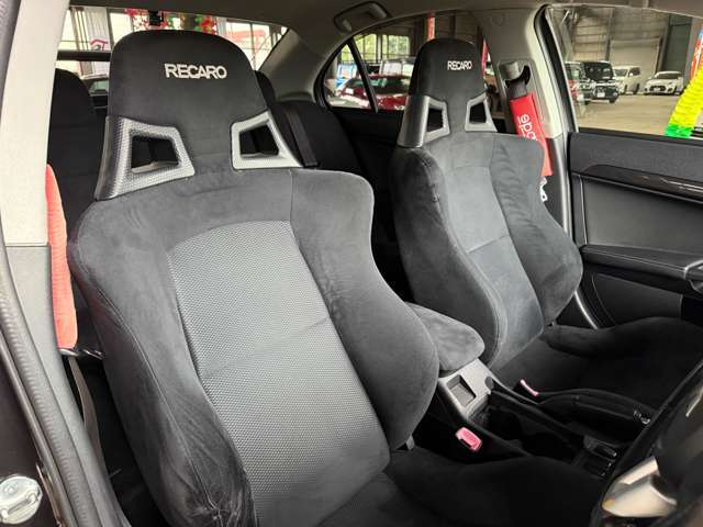 販売車は、ありのままのコンディションを正直に公開させて頂きます！良い部分があれば悪い部分があっても不思議ではありません。メリットデメリットをお話ししながら良い選択肢をご提案できるよう努めています！