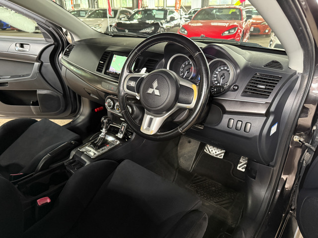 後期型　イクリプスナビ　フルセグ　DVD　Bluetooth　前後ドラレコ　ETC　スマートキー　パドルシフト　ツインクラッチSST　エンケイPF05　18インチアルミ　純正レカロシート　ダウンサス