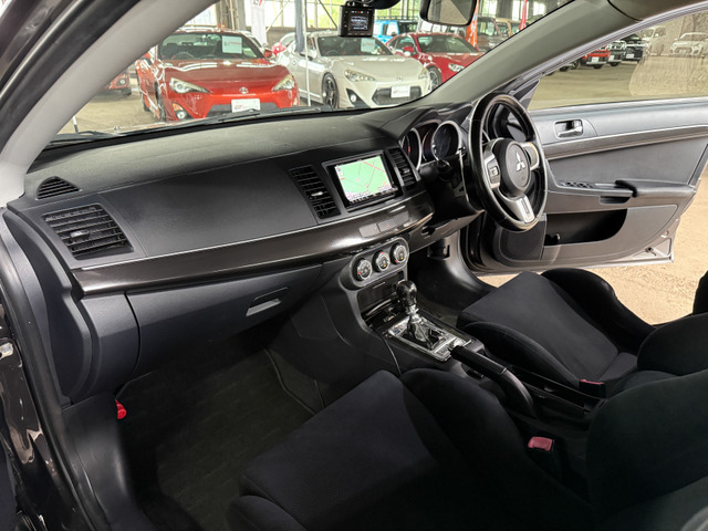 後期型　イクリプスナビ　フルセグ　DVD　Bluetooth　前後ドラレコ　ETC　スマートキー　パドルシフト　ツインクラッチSST　エンケイPF05　18インチアルミ　純正レカロシート　ダウンサス