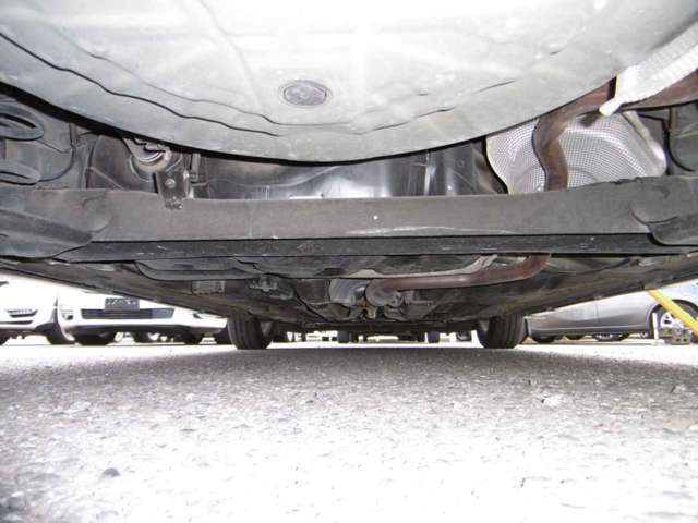 下回りもご覧の通りです