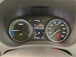 【スピードメーター】『スピードメーター』の画像になります。メーターがシンプルで見やすく運転しやすいですね！