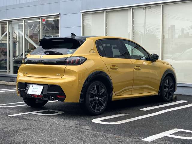 お車の購入はもちろん、点検や整備などもお気軽にご相談ください。