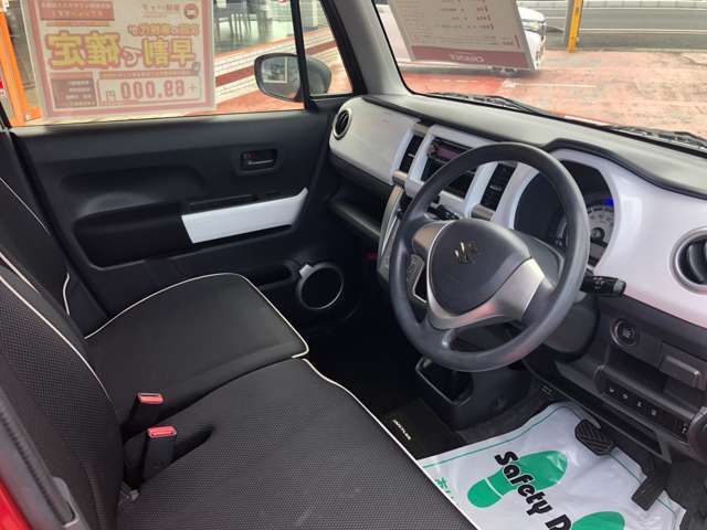 お気に入りの1台がきっと見つかると思います。万一店頭にご希望の車種がない場合もご安心ください。責任を持って迅速にお探し致します。
