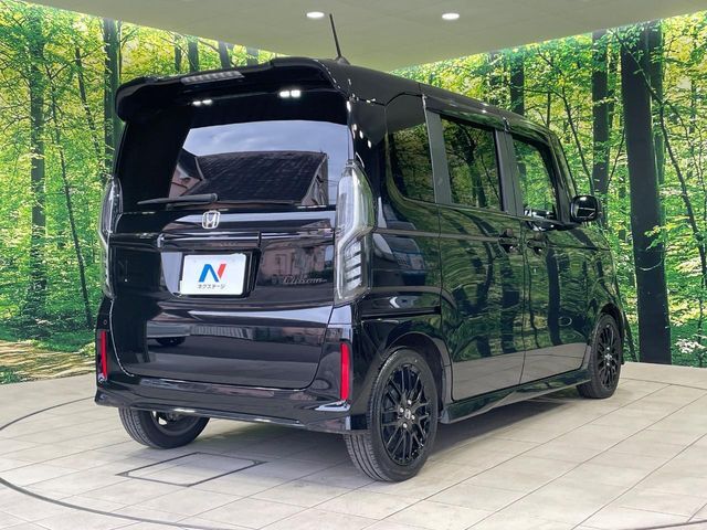 ☆全国のネクステージからお取り寄せが可能※！遠方の店舗に展示してあるクルマが気になる場合も、最寄りの店舗でご覧いただくことが可能です！是非私たちに要望をお聞かせください！※別途費用