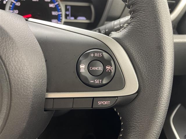 【全車速追従機能付ACC（アダプティブクルーズコントロール）】設定した車速内で自動で加減速ができます。先行車との車間距離を適切に維持した追従走行も可能です！機能には限界があるためご注意ください。