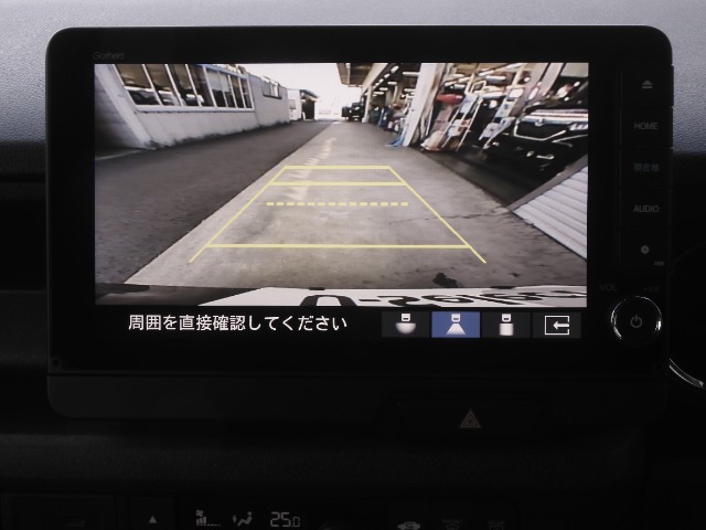 ◆バックカメラ◆リバースにするだけで映ります、後方の安全確認や、狭い駐車場での車庫入れ、雨の日や夜間など視界の悪い時に便利です！安全にバックする為には欠かせない装備です。