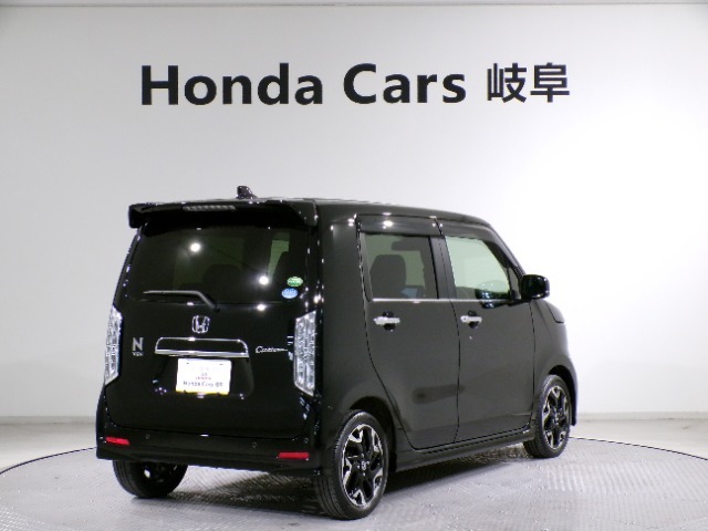 【点検整備】ご納車時には納車点検実施いたします。指定交換部品（エンジンオイル、オイルエレメント、ワイパーゴム）新品交換致します。その他必要交換部品は点検時交換致します。