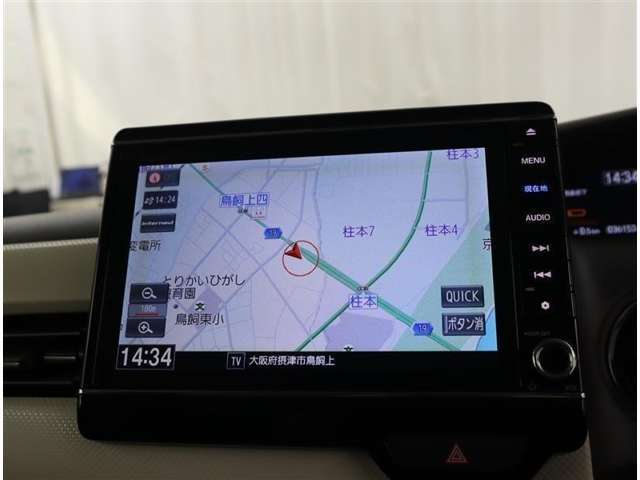 【ナビゲーション】装着車です、初めての道の案内はもちろん！音楽やラジオ等を聞きながらのドライブもお楽しみ頂けそうですね