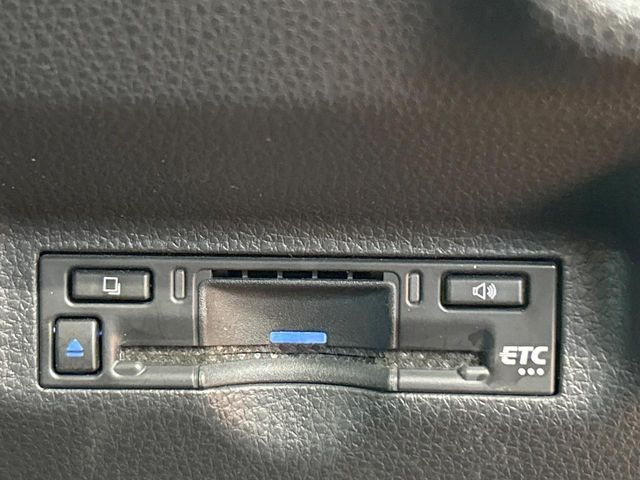 【ETC】高速道路の料金所をストレスなく通過！話題のスポットやサービスエリアに多い「スマートIC」利用時は必須のアイテムです。当店でセットアップを実施、ご納車当日からすぐにご利用いただけます！