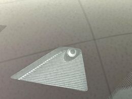 【スマートブレーキサポート】走行中に前方の車両等を認識し、衝突しそうな時は警報とブレーキで衝突回避と被害軽減をアシスト。より安全にドライブをお楽しみいただけます。