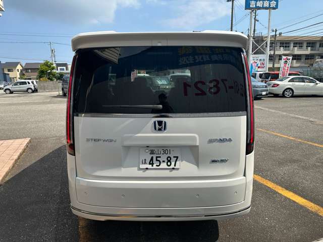 このお車の支払総額は富山市内の方へ販売した場合の価格となりますので、市外の方は当社へお問い合わせ下さい。E-Mail:yossies2@cyber.ocn.ne.jp