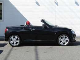 お車に詳しくない方でもご安心ください。ご満足のいくお車探しをお手伝いできるよう経験豊富なスタッフがご対応致します。LINEでのお問合せもOKです。