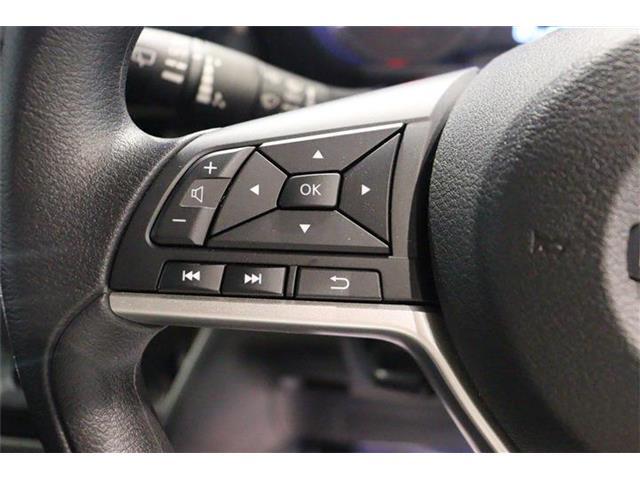 運転しながら操作が出来る画期的装備！これ便利です