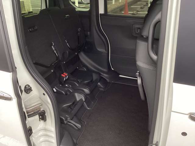 当店の車は全台、保証付きで購入後も安心です。保証期間中は全国のホンダディーラーで保証修理を受け付けております。