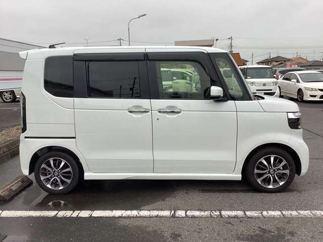 気になるお車がございましたらお気軽にご来店下さい。季節に応じたお飲み物をご用意してお客様のご来店をお待ちしています。