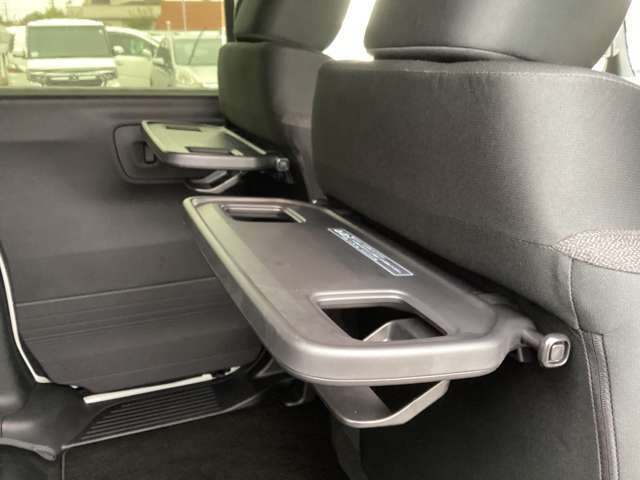 当店の車は全台、保証付きで購入後も安心です。保証期間中は全国のホンダディーラーで保証修理を受け付けております。