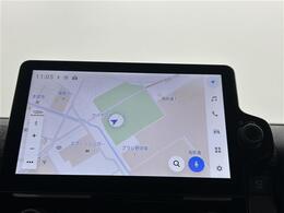 【純正10.5インチディスプレイオーディオ】スマホをクルマとつなぐだけで、おなじみのアプリをディスプレイオーディオ上で気軽に使えるようになります♪