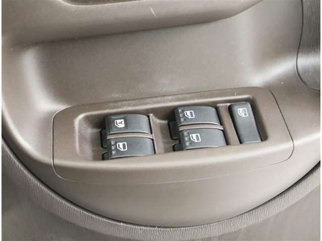 運転席で集中管理　小さなお子様の危険を回避