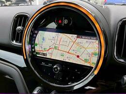 先進のBMW　タッチパッド付きi-driveとほぼ同性能のHDDナビゲーションになります。USBインターフェースやブルートゥースオーディオなど様々な先進機能をお楽しみいただけます。