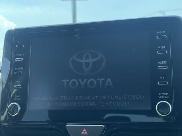 トヨタ純正ディスプレイオーディオ装備！ アップルカープレイ対応しております。