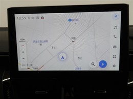 【メモリーナビ】操作はタッチパネルで簡単です。遠出や初めての場所もこれで安心ですね！