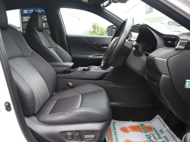 ●ご成約頂いたお車はワコーズのエンジンオイルに交換してお渡しさせていただいています。オイルにもこだわったお店です。