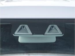 【デュアルカメラブレーキサポート】2つのカメラが前方の歩行者やクルマを検知し、衝突事故時の被害を軽減します。