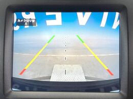●バックカメラ：便利な【バックカメラ】で安全確認もできます。駐車が苦手な方にもオススメな便利機能です。