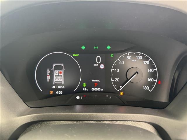 【スピードメーター】メーターがシンプルで見やすく運転しやすいですね！