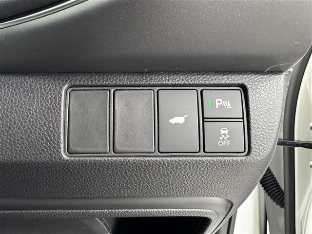 【運転席操作部】快適なドライブを楽しむための機能が装備されています！運転席から触れるので、使いやすいです！除菌プランいれていただくと、さらに清潔で安心していただけます！