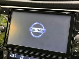 【純正ナビ】人気の純正ナビを装備。オーディオ機能も充実しており、Bluetooth接続すればお持ちのスマホやMP3プレイヤーの音楽を再生可能！毎日の運転がさらに楽しくなります！！