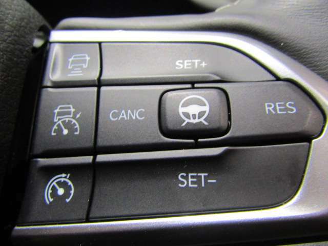 クルーズコントロール付き！長距離ドライブ時でもドライバーを快適にサポートしてくれます。アダプティブクルーズコントロール