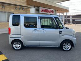 法定12ヶ月点検整備付（商用車は6ヶ月点検）です。自社整備工場にて点検整備、必要部品の交換を実施します。