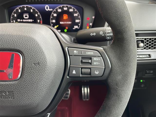 【運転席操作部】快適なドライブを楽しむための機能が装備されています！運転席から触れるので、使いやすいです！除菌プランいれていただくと、さらに清潔で安心していただけます！