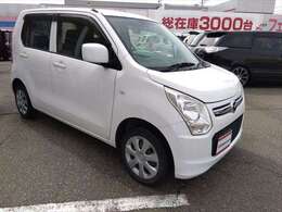 4WD☆純正メモリーナビ☆Bluetooth☆フルセグ☆DVD☆ETC☆前席シートヒーター☆アイドリングストップ☆ベンチシート☆アームレスト☆ヘッドライトレベライザー☆オートエアコン☆禁煙車☆