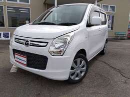 4WD☆純正メモリーナビ☆Bluetooth☆フルセグ☆DVD☆ETC☆前席シートヒーター☆アイドリングストップ☆ベンチシート☆アームレスト☆ヘッドライトレベライザー☆オートエアコン☆禁煙車☆