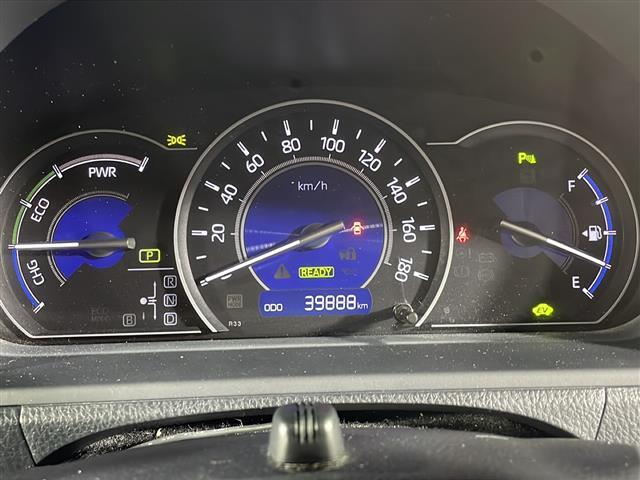 【スピードメーター】メーターがシンプルで見やすく運転しやすいですね！