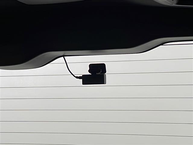 【ルーフ】大きなへこみや色褪せもなくきれいな状態です！ひょう害車は販売いたしませんのでご安心ください。