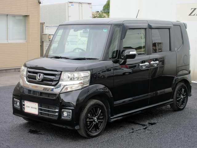 【各メーカーのお車を展示】トヨタ・ダイハツ・スズキ・ホンダ・スバル・マツダ・日産・国内各メーカーを埼玉県上尾市の展示場に展示しています。安い軽・燃費の良い車・荷室が広い車・広い軽・などなど展示中です。