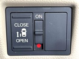 【パワースライドドア】スマートキーや運転席のスイッチでスライドドアの開閉が可能♪電動だから力を入れてドアを開ける必要が無く、小さいお子様でも、重い荷物を持っている時もラクに開け閉めできます♪