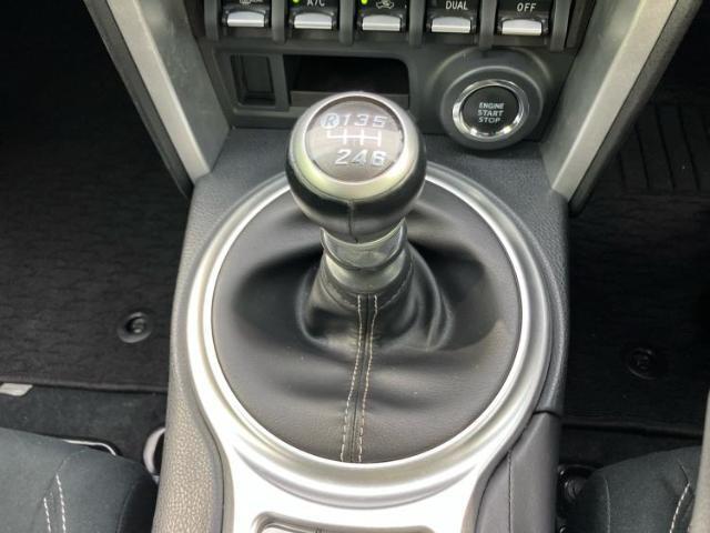 お車に合わせて無料保証以外にも、保証範囲、期間、距離を拡充させた有料保証もご用意しております！中古車の購入が初めてで不安・・・というお客様もご安心ください！