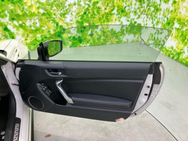 「この車の写真をもっと見たい」「状態が気になる」「この装備はついている？」どんな小さな疑問でもお気軽にお問い合わせください！