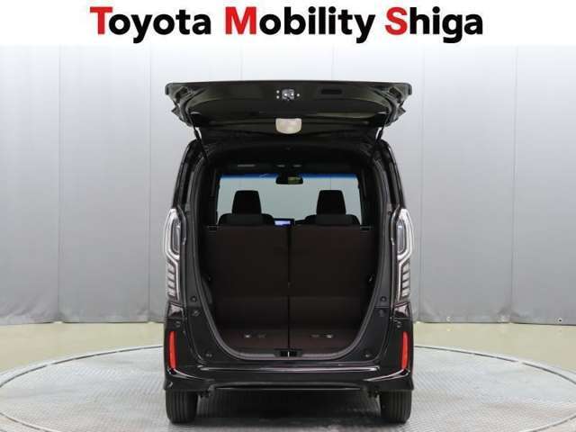 広々とした開口部です。荷物の出し入れも容易に出来ますよ！