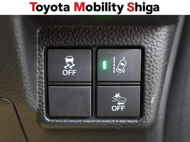 衝突被害軽減ブレーキや車線逸脱機能など、安全運転を支援する機能が装備されています。