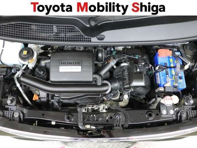 エンジンル-ムも綺麗に洗浄しております。ご納車時にはしっかりメンテナンスを行ってからご納車致します。