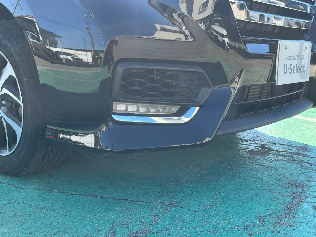 フォグライトも付いてて視界の悪い時も安心安全ですよ♪