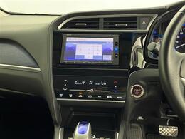 【運転席操作部】快適なドライブを楽しむための機能が装備されています！運転席から触れるので、使いやすいです！除菌プランいれていただくと、さらに清潔で安心していただけます！