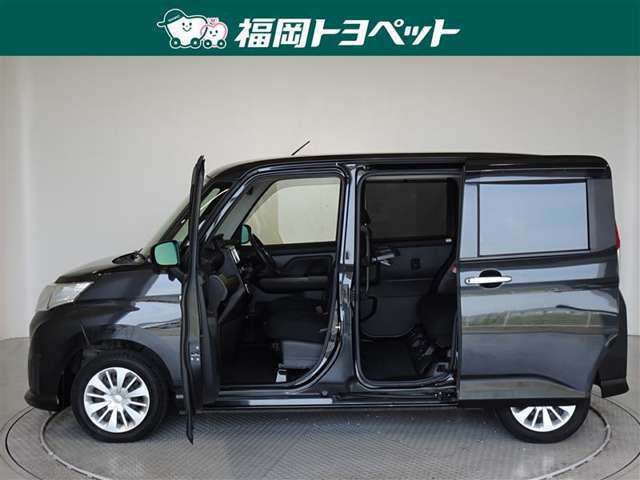 両側パワースライドドア付きだから、狭い駐車スペースなどでの 乗り降りラクラク！小さなお子さまのいるご家庭には嬉しい装備。
