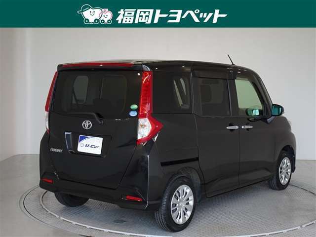 色は人気のブラックマイカメタリックです。